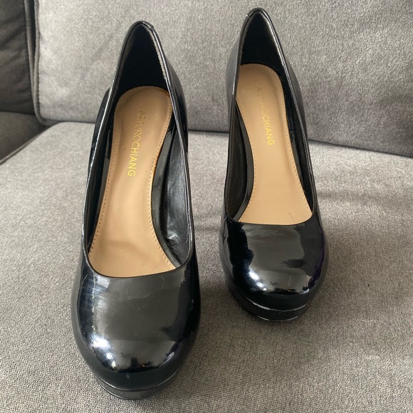Arturo Chiang Black Orina Pumps, Sz 8, ECU - Picture 4 of 10
